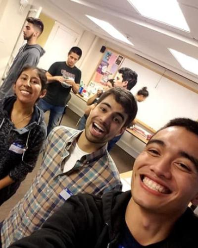 Members of Mi Comunidad