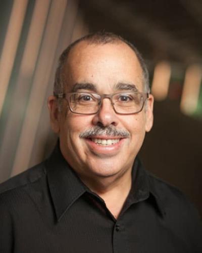 Picture of composer Roberto Sierra